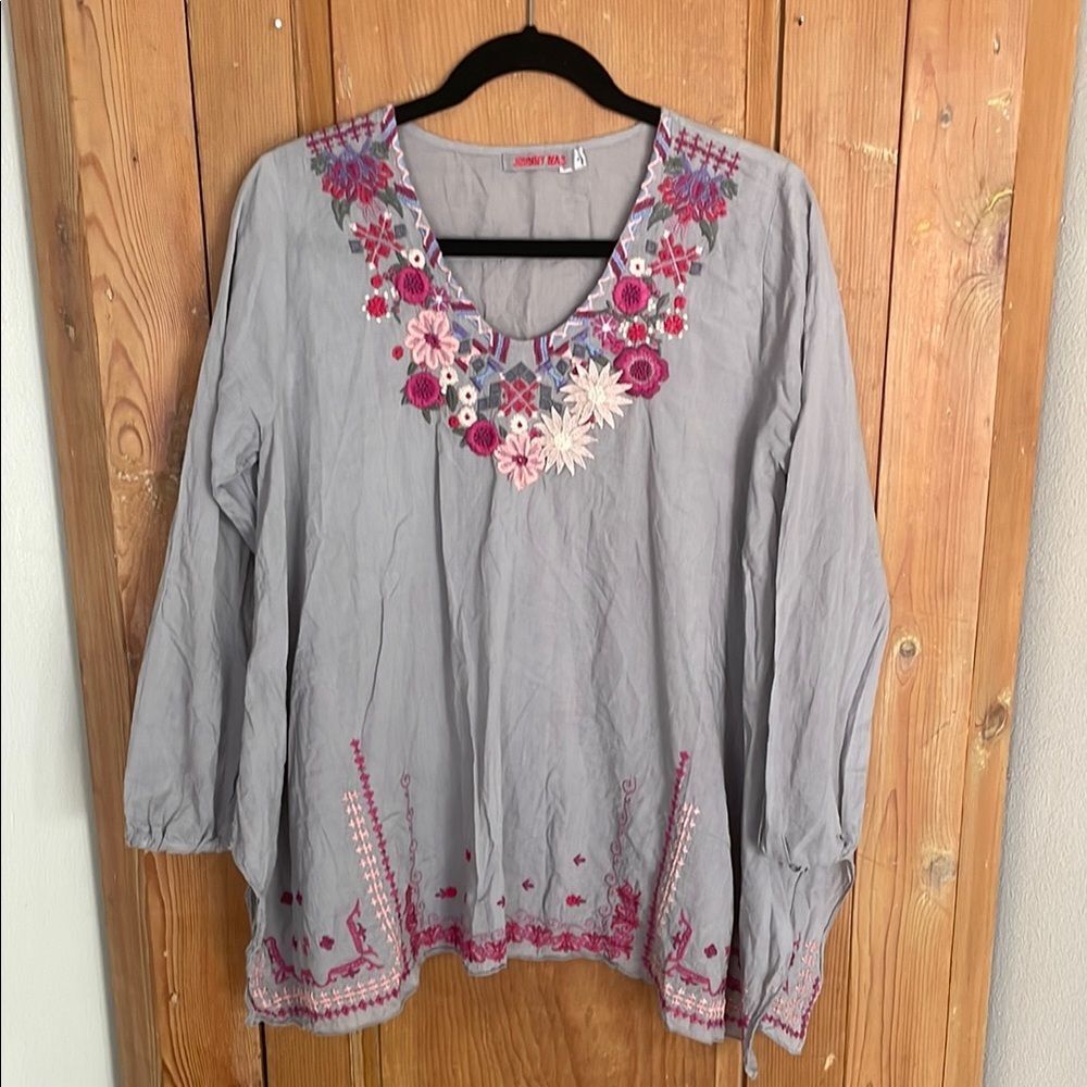 Johnny Was Gray Pink floral appliqué embroidered tunic